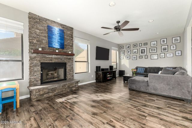 9077 E BUTHERUS Drive, Scottsdale, AZ 85260