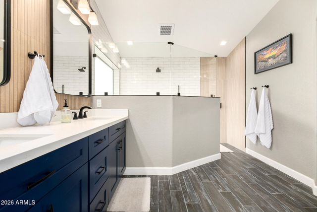 9077 E BUTHERUS Drive, Scottsdale, AZ 85260