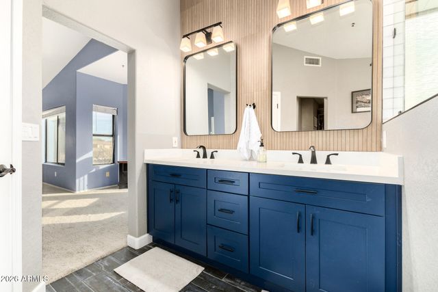 9077 E BUTHERUS Drive, Scottsdale, AZ 85260