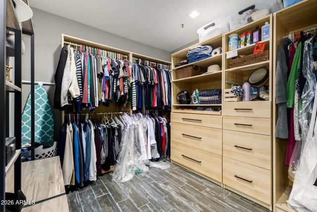 9077 E BUTHERUS Drive, Scottsdale, AZ 85260