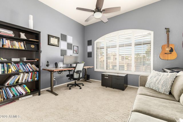 9077 E BUTHERUS Drive, Scottsdale, AZ 85260