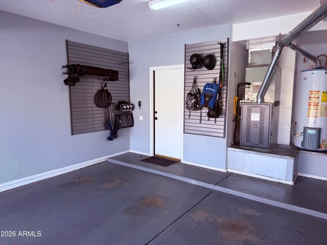 9077 E BUTHERUS Drive, Scottsdale, AZ 85260