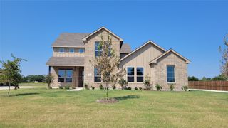303 Crystal Lake Lane, Red Oak, TX 75154