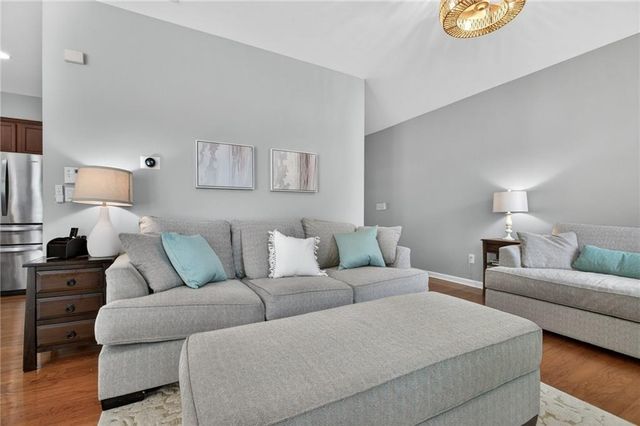 212 Stone Park Drive, Woodstock, GA 30188