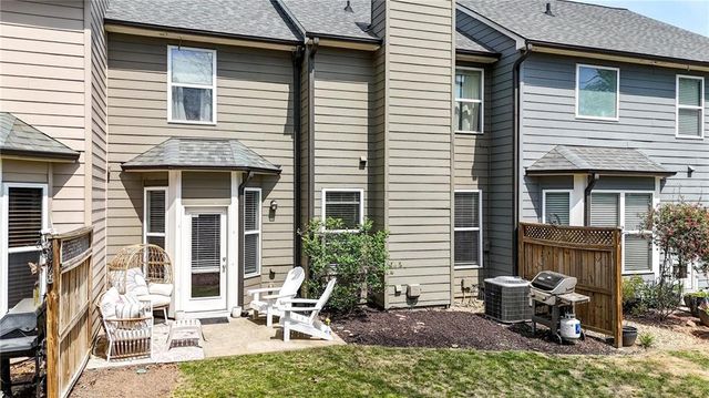 212 Stone Park Drive, Woodstock, GA 30188