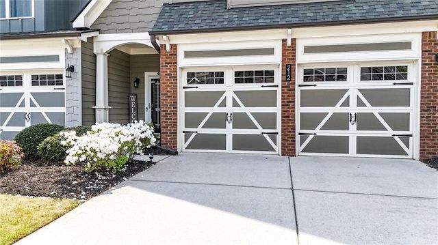 212 Stone Park Drive, Woodstock, GA 30188