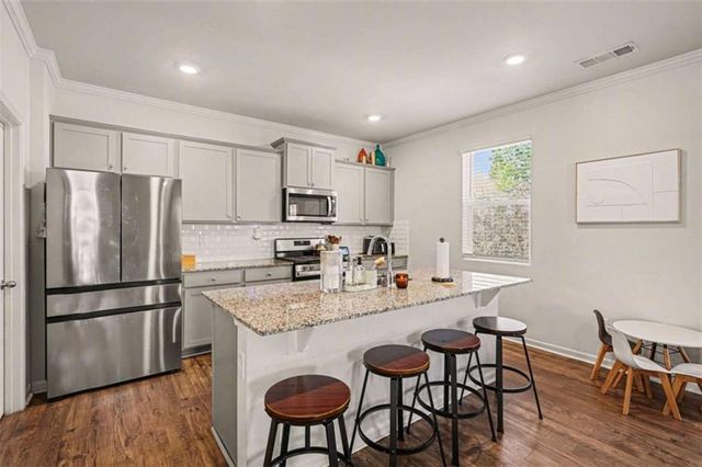 7576 Jennadee Drive, Fairburn, GA 30213