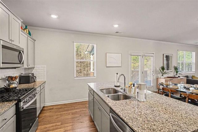 7576 Jennadee Drive, Fairburn, GA 30213