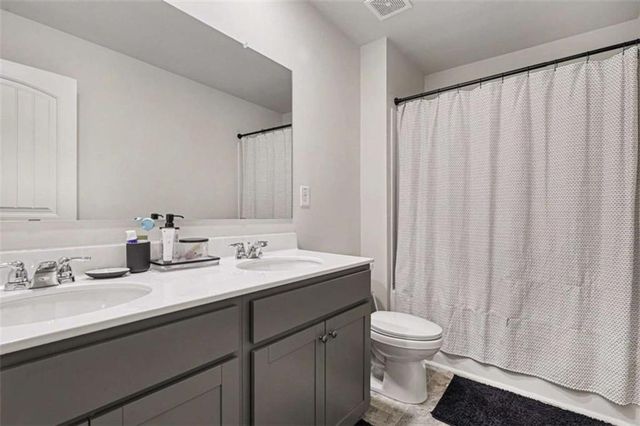 7576 Jennadee Drive, Fairburn, GA 30213