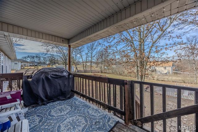 21046 Larson Road, Waynesville, MO 65583