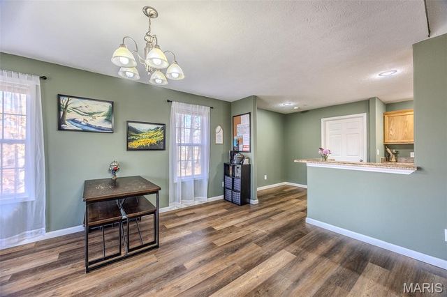 21046 Larson Road, Waynesville, MO 65583