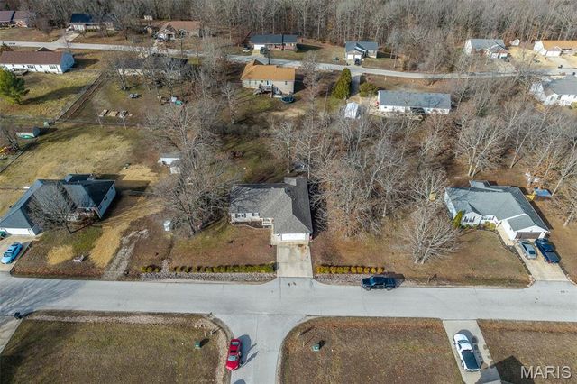 21046 Larson Road, Waynesville, MO 65583