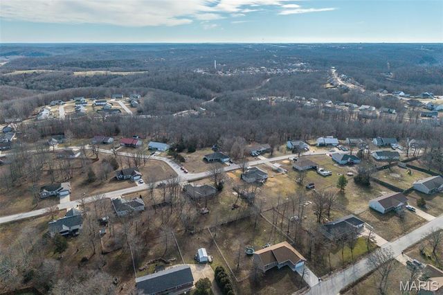 21046 Larson Road, Waynesville, MO 65583