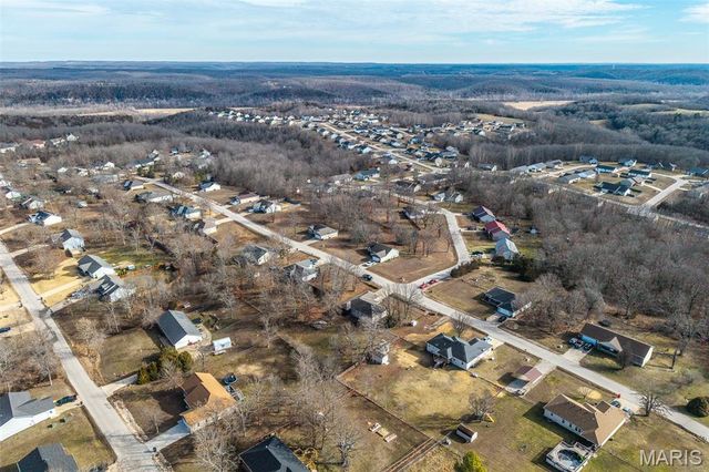 21046 Larson Road, Waynesville, MO 65583