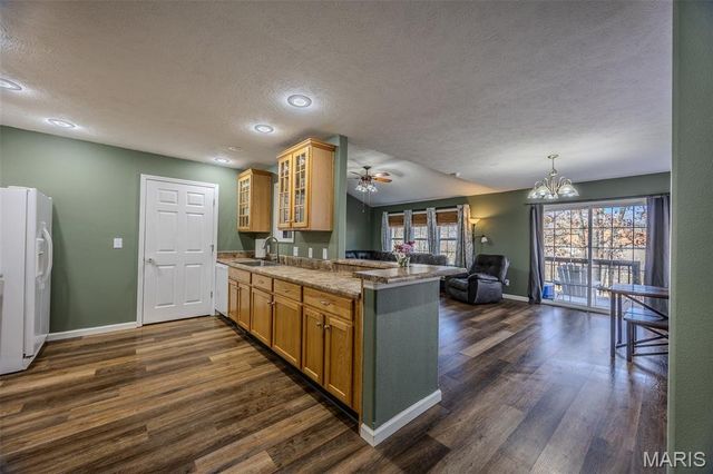 21046 Larson Road, Waynesville, MO 65583