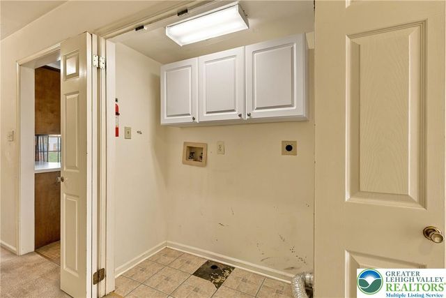 1101 Barnside Road, Lower Macungie Twp, PA 18103