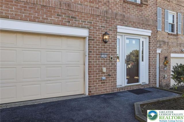 1101 Barnside Road, Lower Macungie Twp, PA 18103