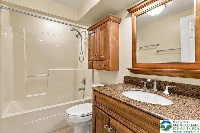 1101 Barnside Road, Lower Macungie Twp, PA 18103