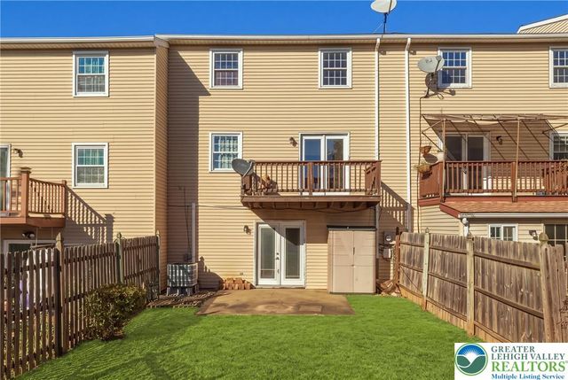1101 Barnside Road, Lower Macungie Twp, PA 18103