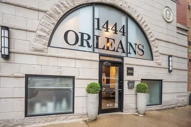 1444 N Orleans Street 9PHK, Chicago, IL 60610