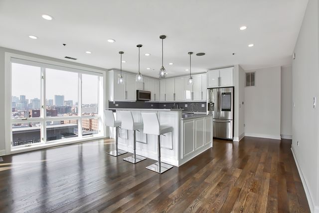 1444 N Orleans Street 9PHK, Chicago, IL 60610