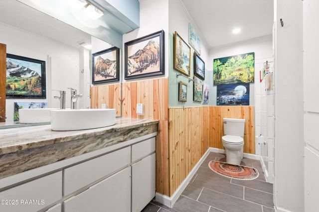 237 Aline Drive, Breaux Bridge, LA 70517