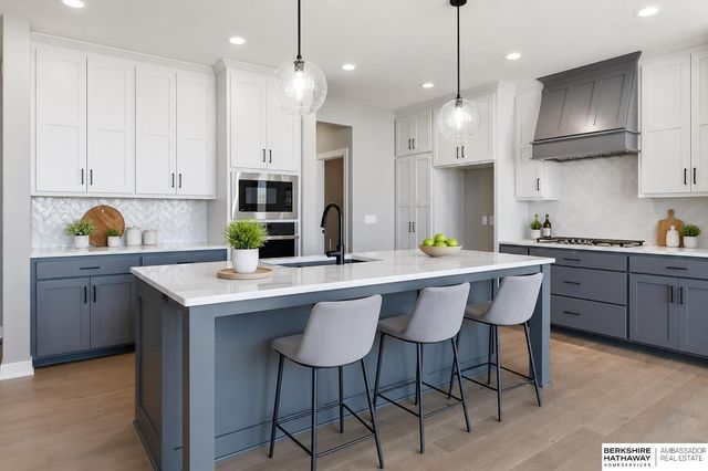 20152 T Street, Omaha, NE 68135