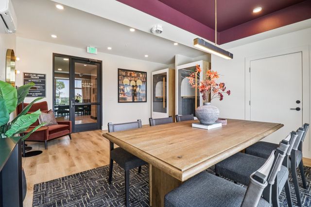 405 N Ewing Avenue 308, Dallas, TX 75203