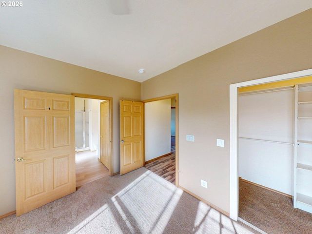 518 ROSICHELLI Dr, Brookings, OR 97415