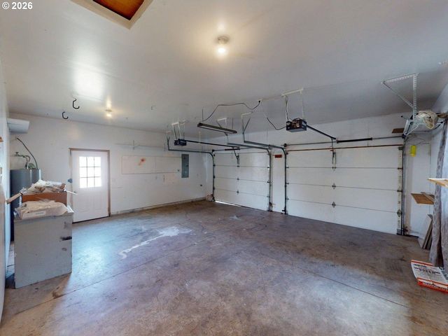 518 ROSICHELLI Dr, Brookings, OR 97415