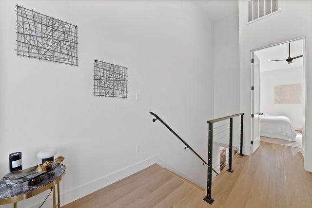 2139 Mail Avenue 102, Dallas, TX 75235