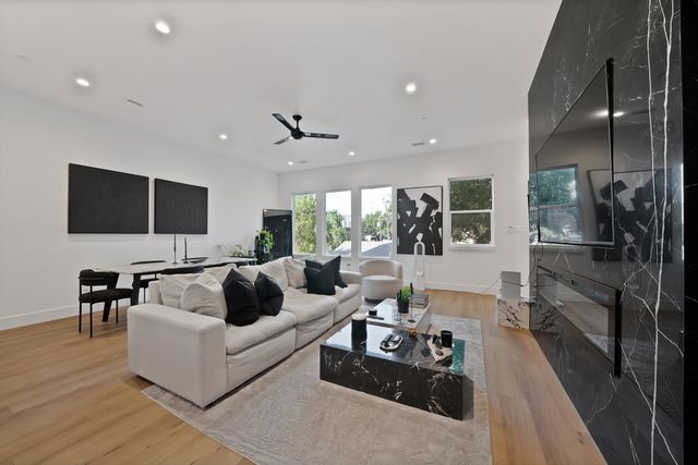 2139 Mail Avenue 102, Dallas, TX 75235