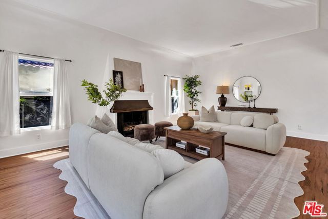 851 S Orange Drive, Los Angeles, CA 90036