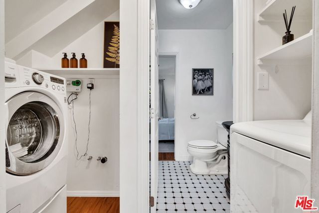 851 S Orange Drive, Los Angeles, CA 90036