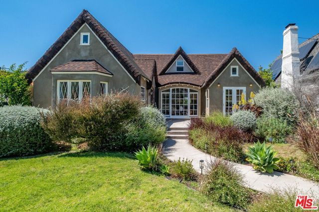 851 S Orange Drive, Los Angeles, CA 90036