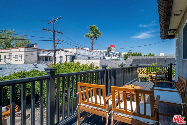 851 S Orange Drive, Los Angeles, CA 90036