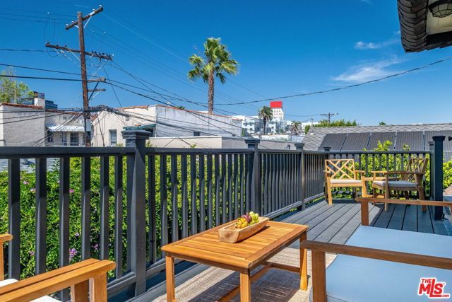 851 S Orange Drive, Los Angeles, CA 90036