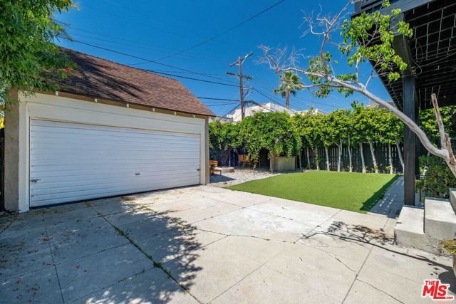 851 S Orange Drive, Los Angeles, CA 90036