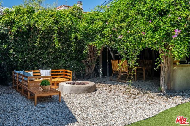 851 S Orange Drive, Los Angeles, CA 90036