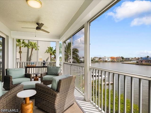 9790 Gulf Shore DR 204, Naples, FL 34108