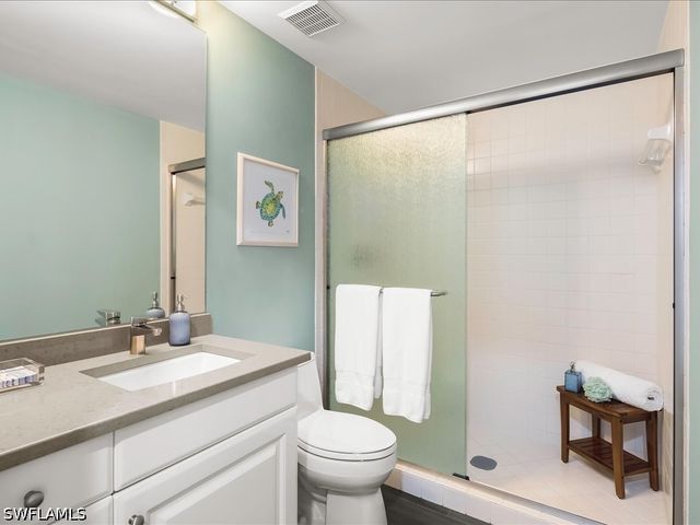 9790 Gulf Shore DR 204, Naples, FL 34108