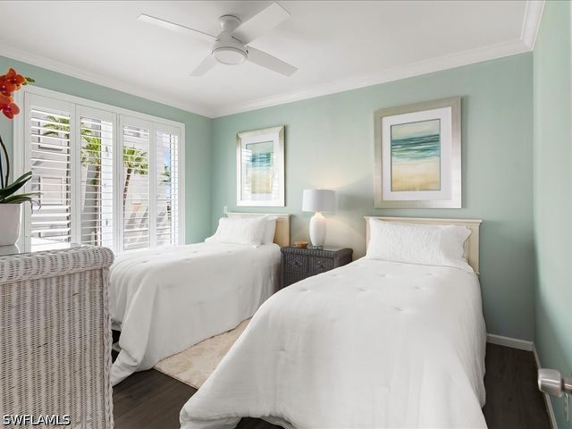 9790 Gulf Shore DR 204, Naples, FL 34108