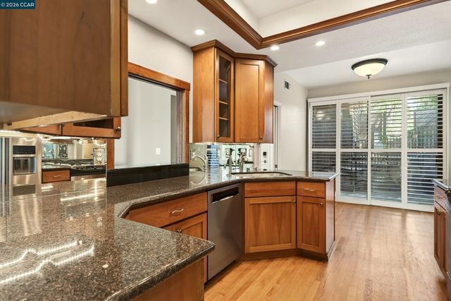 1975 Fair Ridge Ct, Walnut Creek, CA 94597