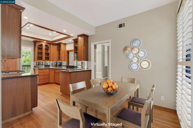 1975 Fair Ridge Ct, Walnut Creek, CA 94597