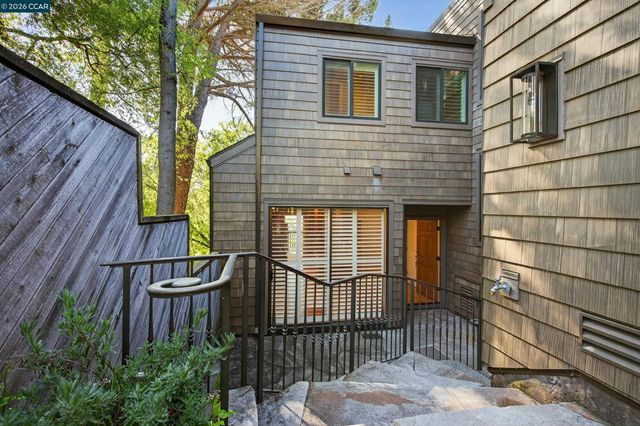 1975 Fair Ridge Ct, Walnut Creek, CA 94597