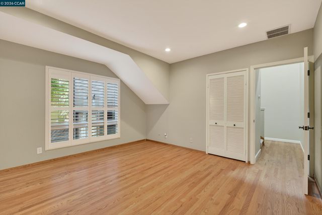 1975 Fair Ridge Ct, Walnut Creek, CA 94597