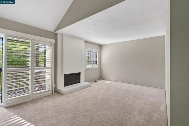 1975 Fair Ridge Ct, Walnut Creek, CA 94597