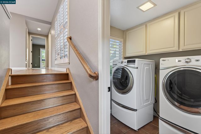 1975 Fair Ridge Ct, Walnut Creek, CA 94597