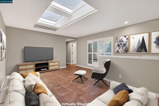 1975 Fair Ridge Ct, Walnut Creek, CA 94597