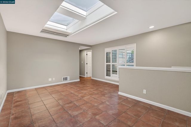 1975 Fair Ridge Ct, Walnut Creek, CA 94597